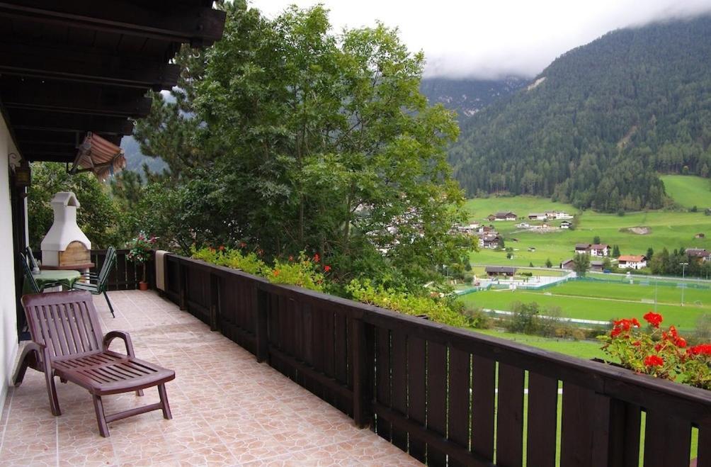 Haus Klara Casa de hóspedes Neustift im Stubaital Exterior foto